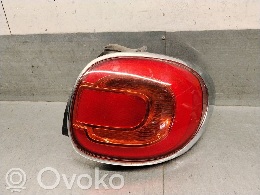 Fiat 500L Lampă spate în caroserie 