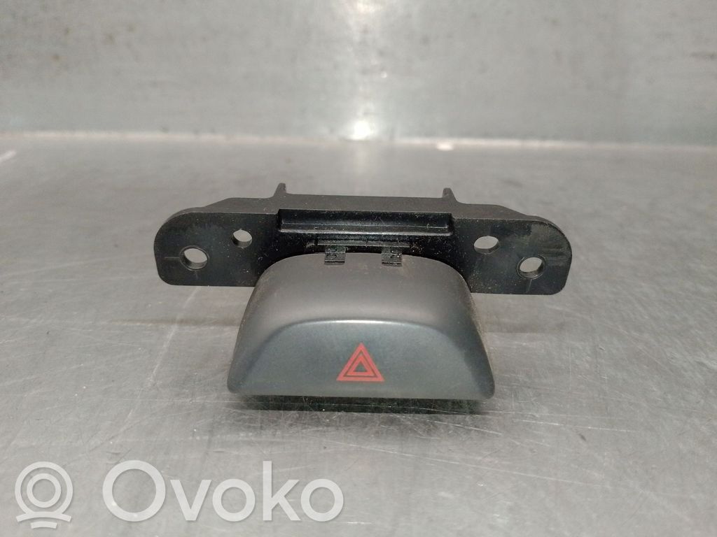 Nissan Pulsar Botón interruptor de luz de peligro 