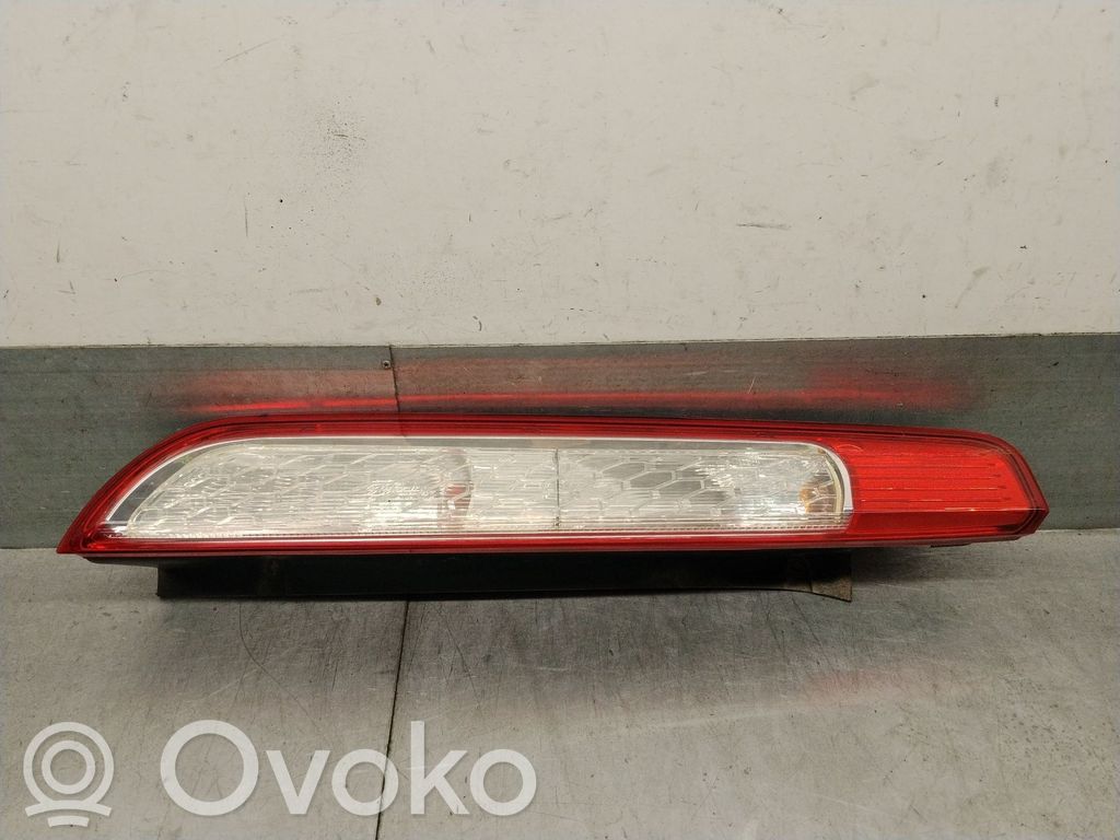 Ford Focus Luz trasera/de freno 