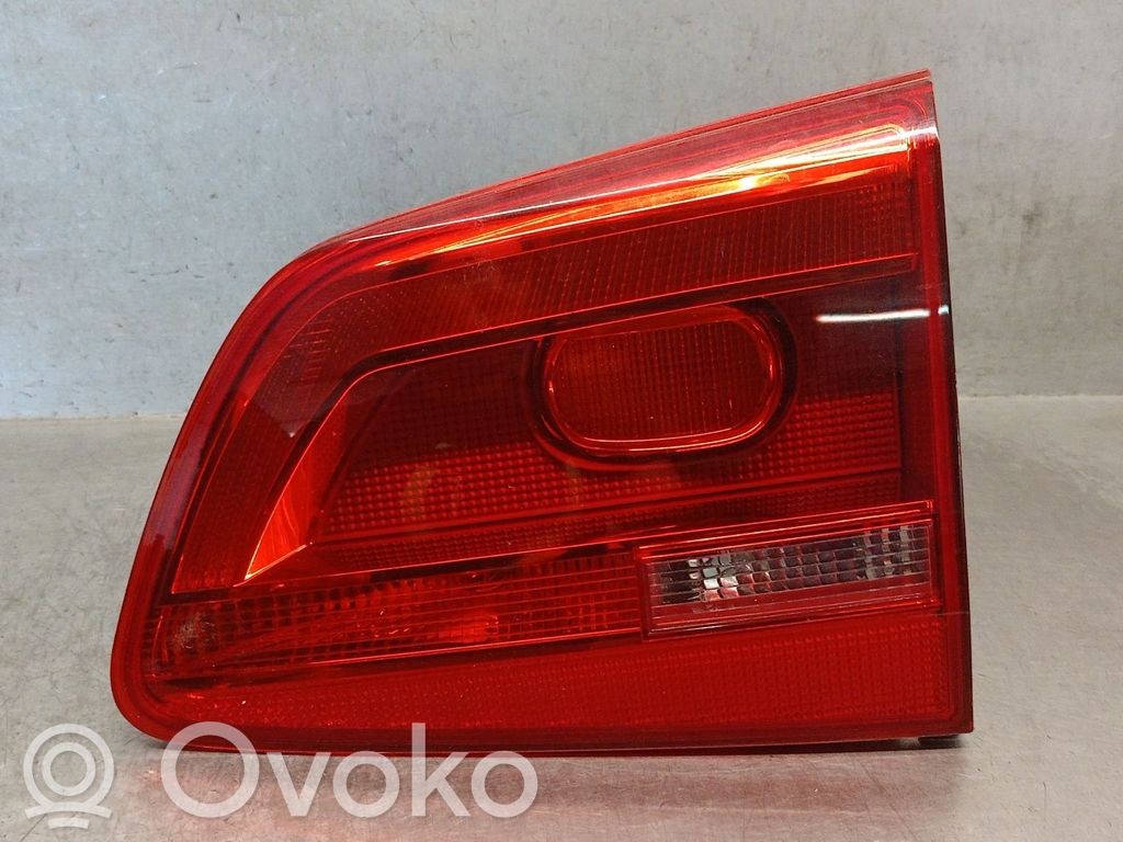 Volkswagen Touran II Luci posteriori 