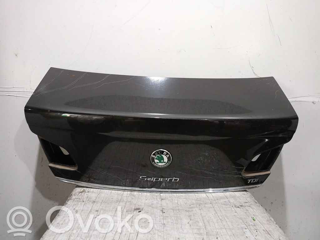 Skoda Superb B6 (3T) Takaluukun/tavaratilan kansi 