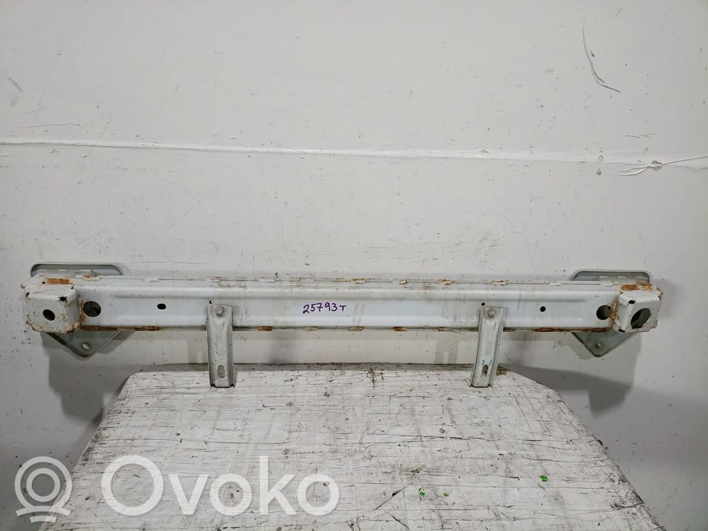 Mitsubishi ASX Etupuskurin kannake 