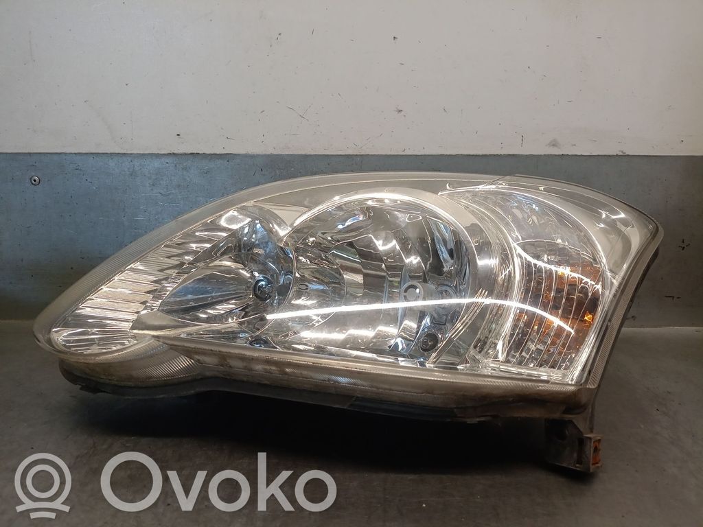 Toyota Corolla Verso E121 Far 