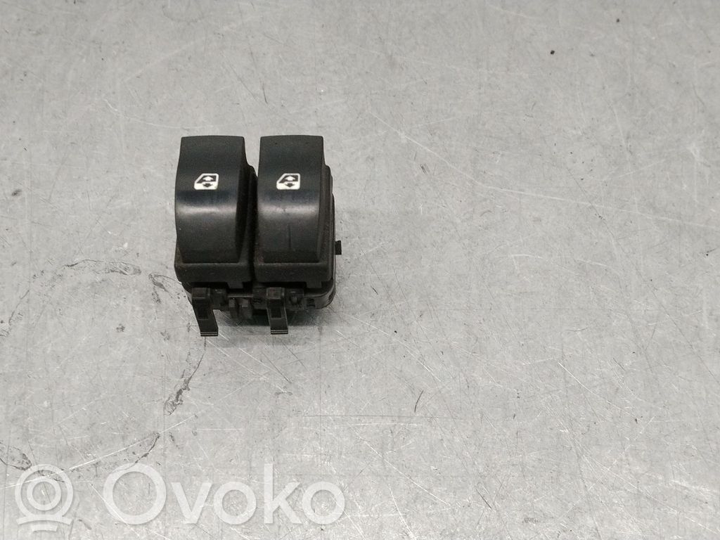 Renault Clio II Comutator comandă geamuri electrice 