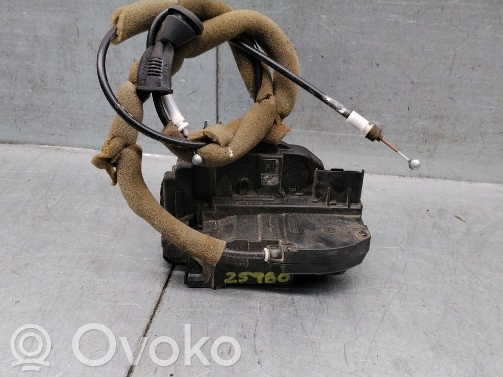 Renault Koleos I Etuoven lukko