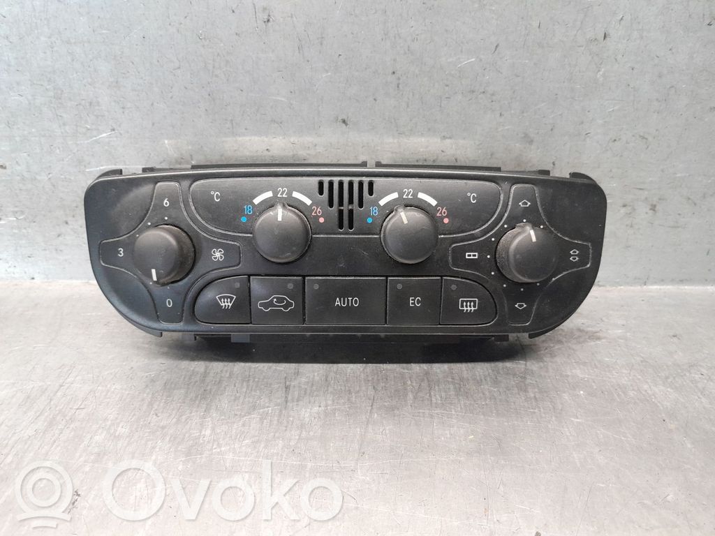 Mercedes-Benz C W203 Unitate control climatizare
