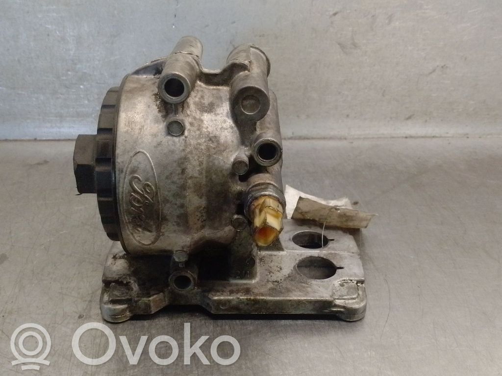 Jaguar X-Type Öljynsuodattimen kannake