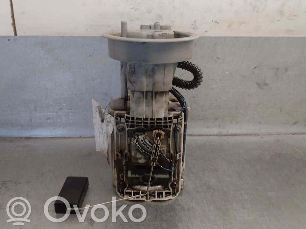 Volkswagen Polo III 6N 6N2 6NF Bomba interna de combustible