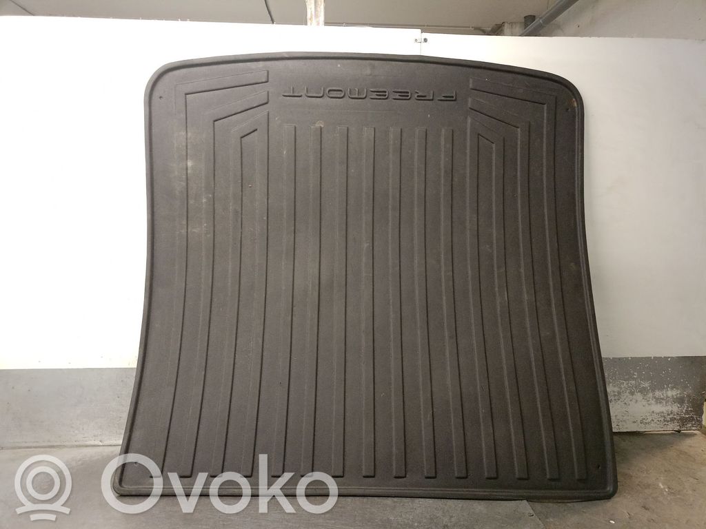 Fiat Freemont Półka tylna bagażnika