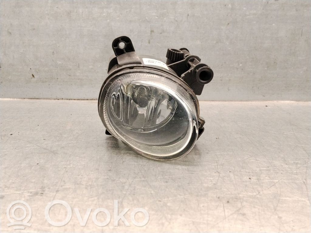 Etusumuvalo   8T0941699E,8T0941699,89205618
