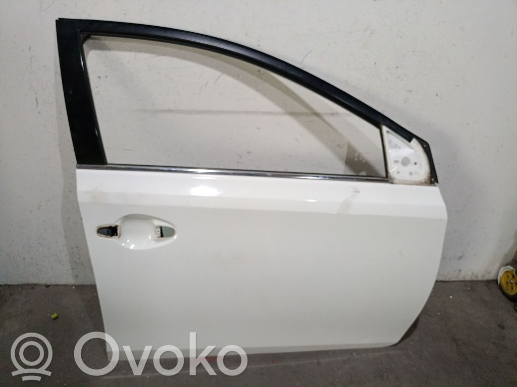 Toyota Auris E180 Drzwi przednie