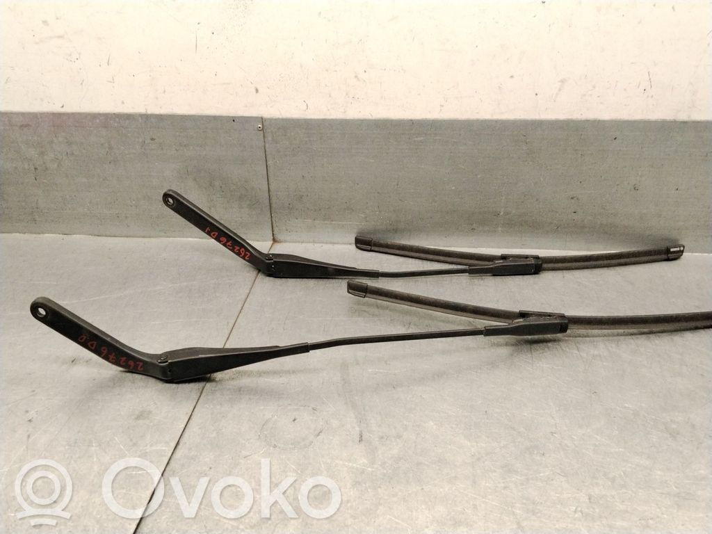 BMW 1 E81 E87 Braccio della spazzola tergicristallo anteriore