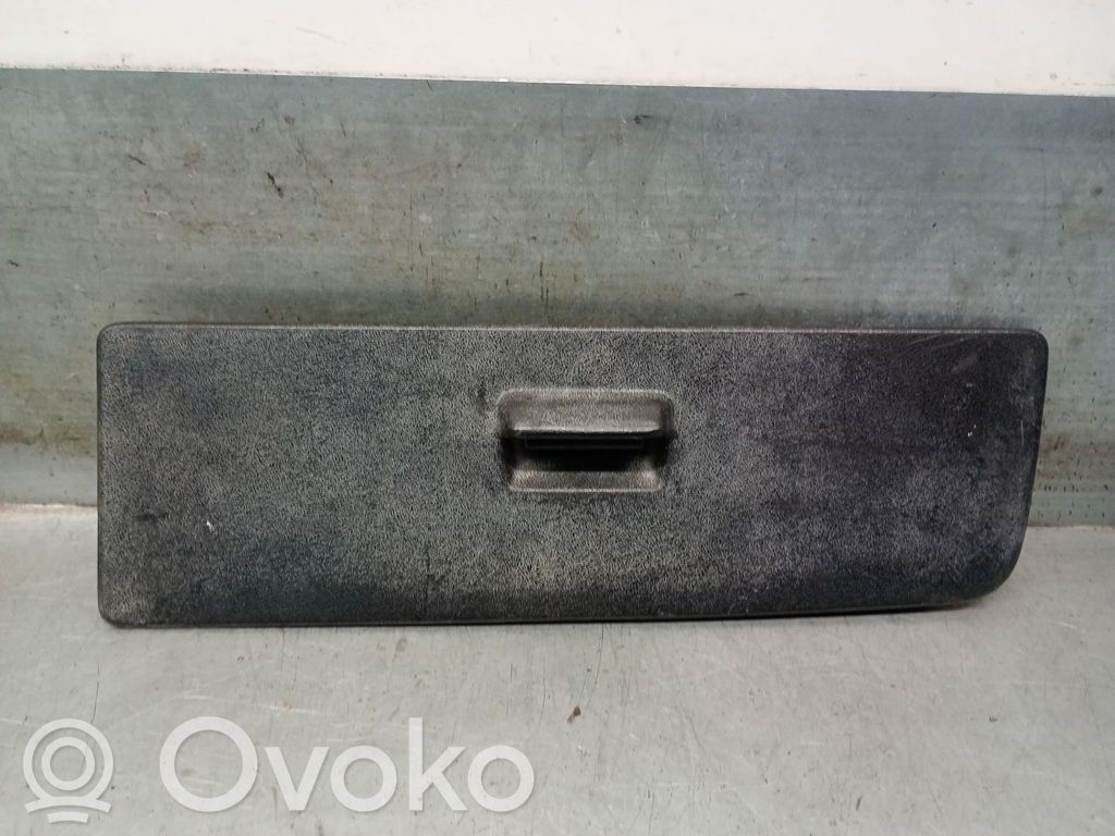 Ford Fiesta I Schowek deski rozdzielczej