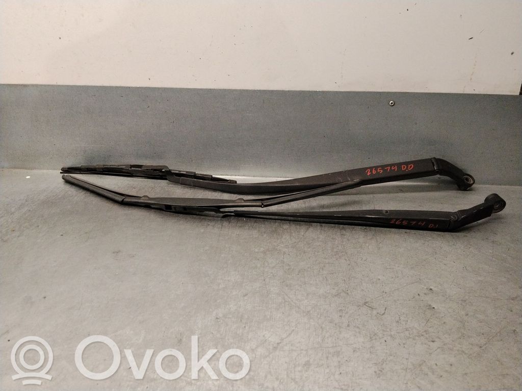 Toyota Prius (XW30) Wischerarm vorne