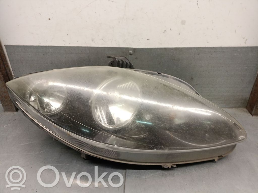 Seat Leon (1P) Phare frontale