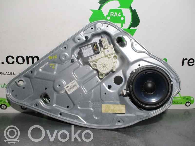 Ford Focus Mecanismo para subir la puerta trasera sin motor 