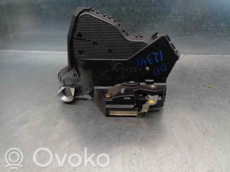 Toyota Corolla E120 E130 Türschloss vorne