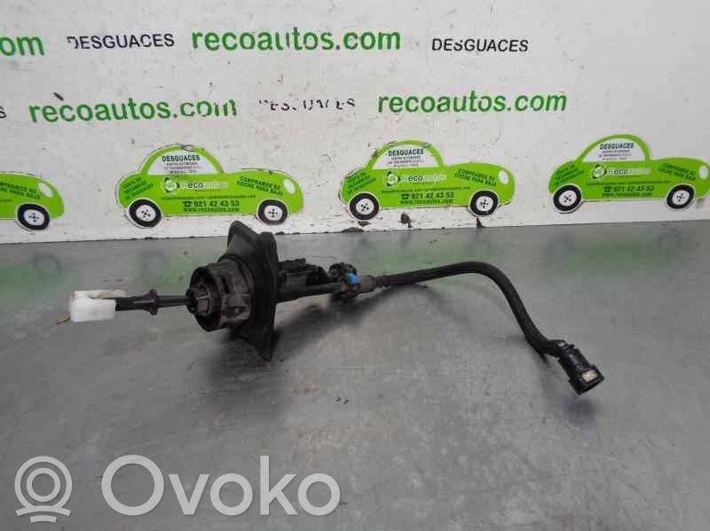 Mazda 3 II Pedal de embrague 