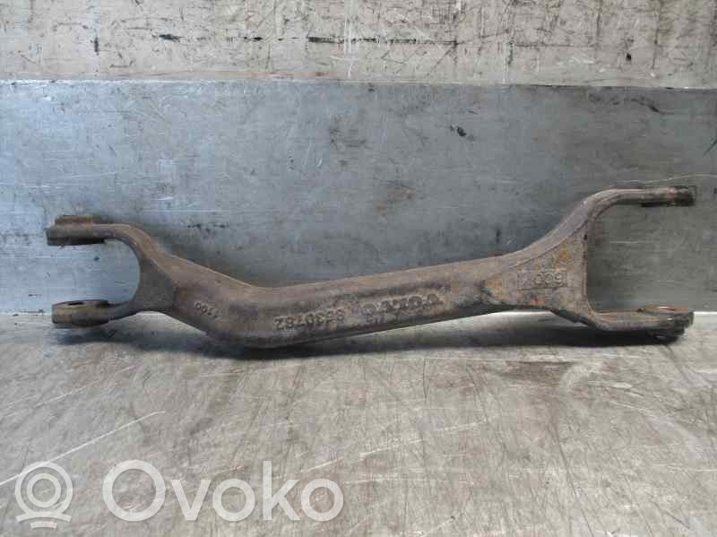 Volvo XC90 Brazo de suspensión trasero 