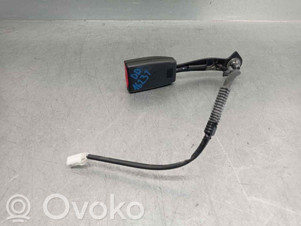 Mazda 2 Priekšējās jostas sprādze 