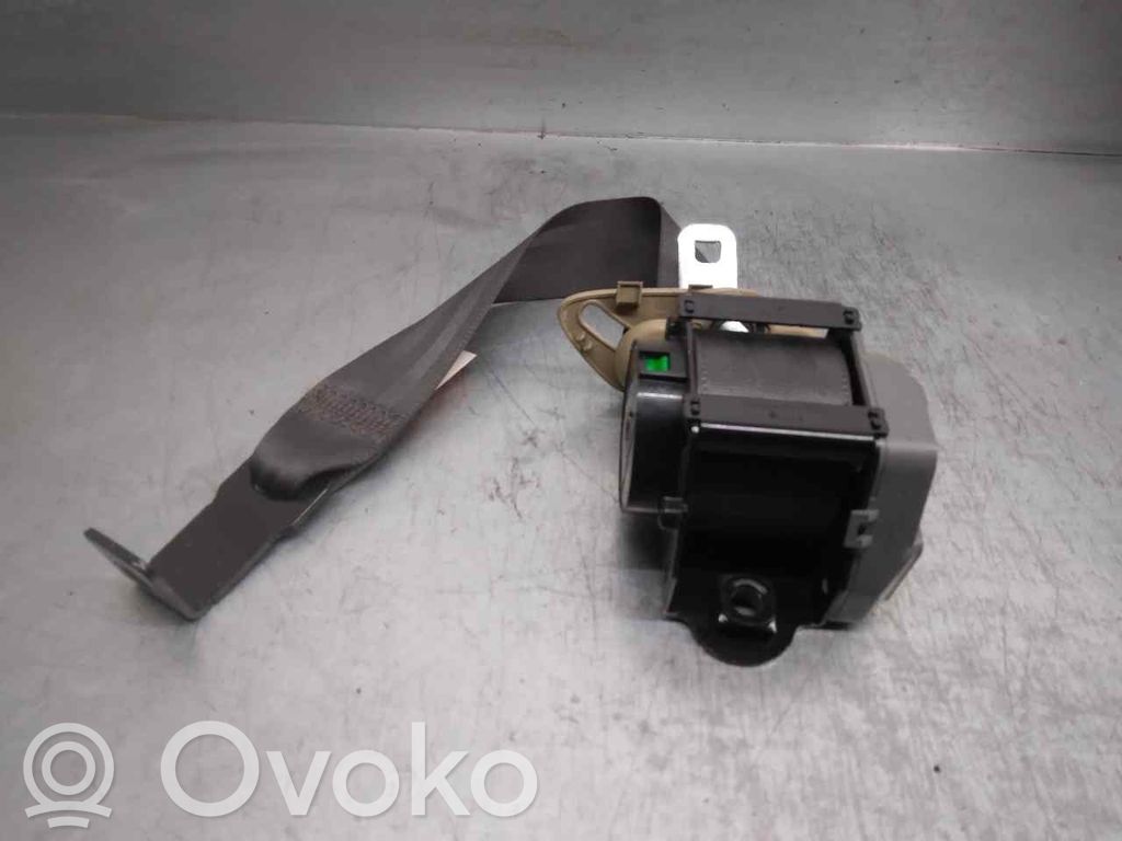 Chevrolet Captiva Rear seatbelt 