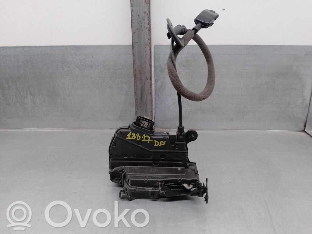 Renault Captur Zamek drzwi przednich 
