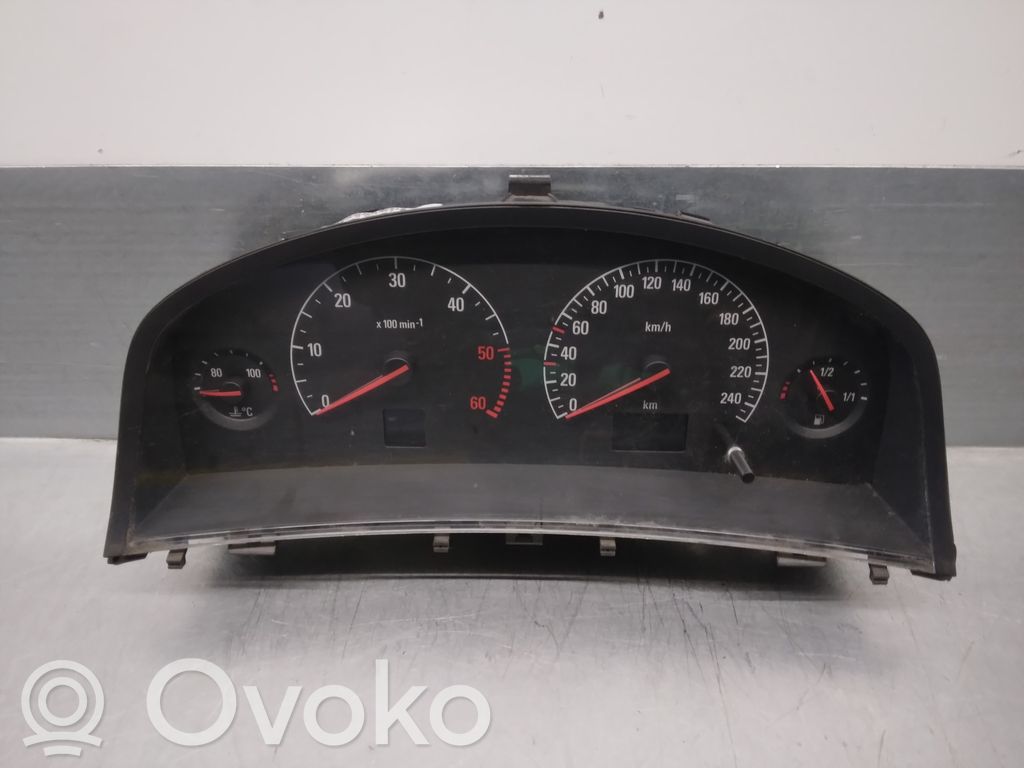 Opel Vectra C Geschwindigkeitsmesser Cockpit