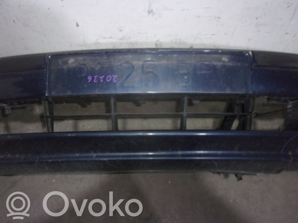 BMW 5 E39 Zderzak przedni 