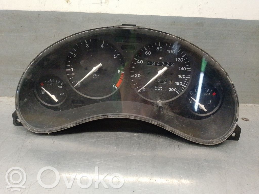 Opel Corsa B Compteur de vitesse tableau de bord 