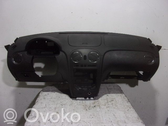 Chevrolet HHR Панель приборов