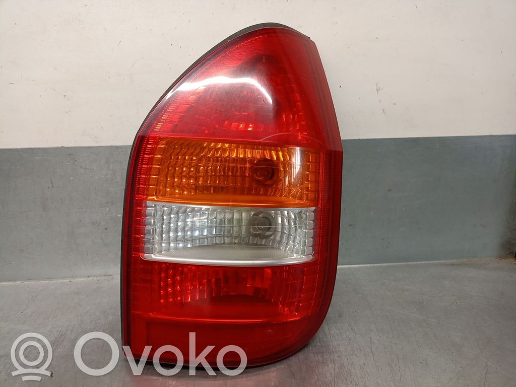Opel Zafira A Feux arrière / postérieurs