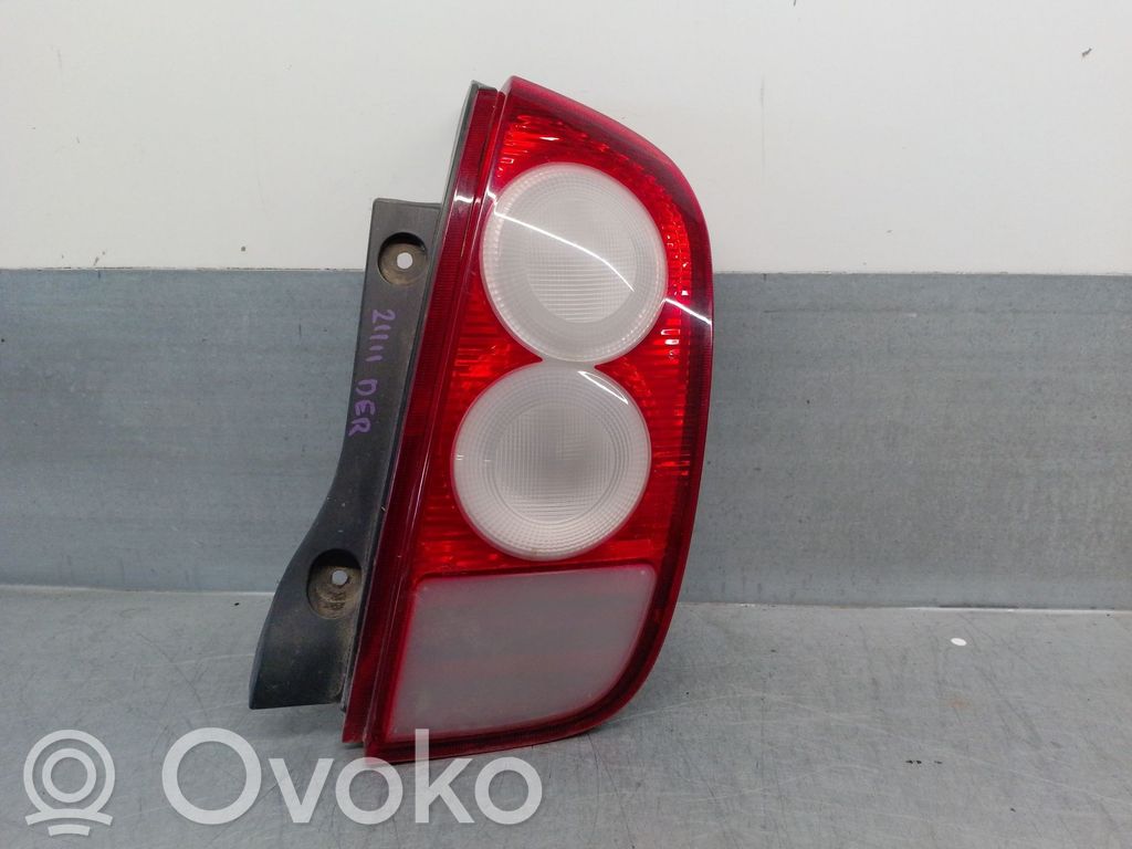 Nissan Micra Luci posteriori 