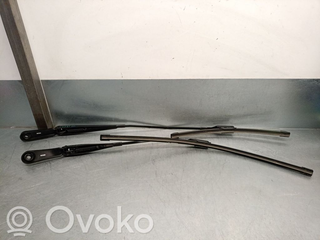 BMW X1 U11 Wischerarm vorne