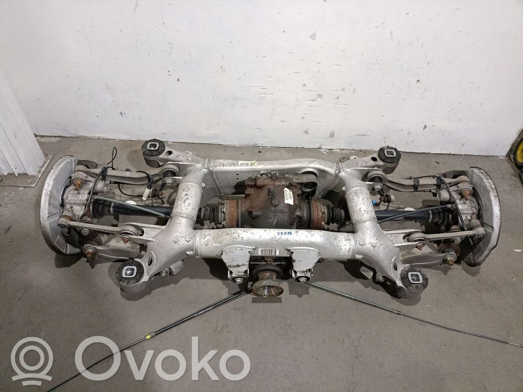BMW 5 E60 E61 Poutre d'essieu arrière avec réducteur