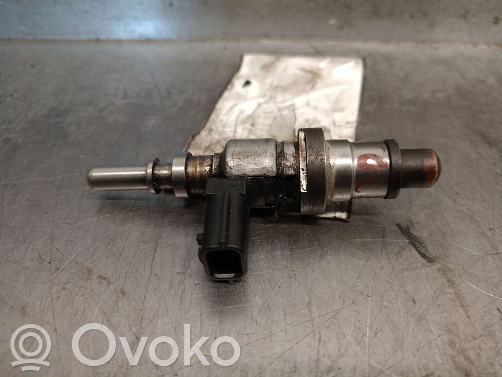 Nissan Qashqai Polttoainesuutin 