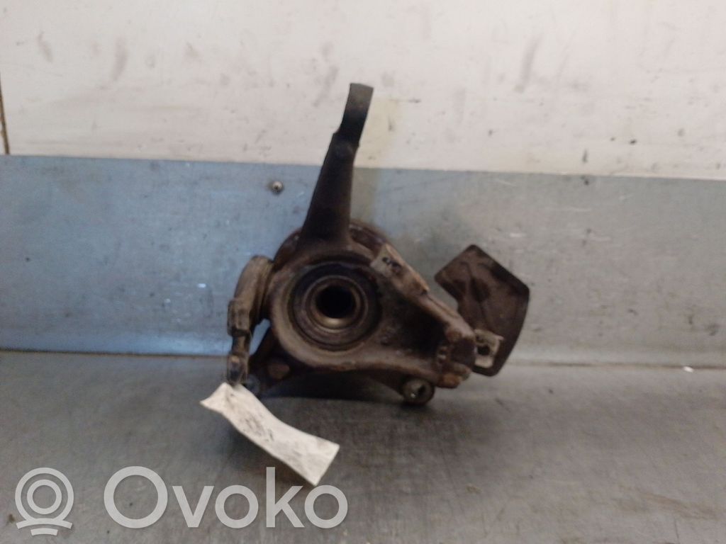 Peugeot 407 Achsschenkel vorne