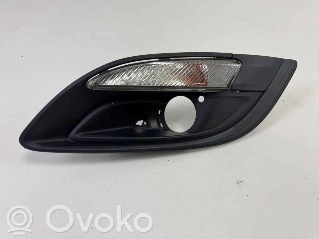 Opel Astra J Front indicator light 