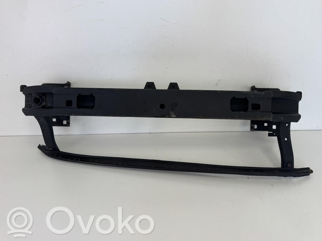 Volkswagen PASSAT B8 Traversa di supporto paraurti anteriore 