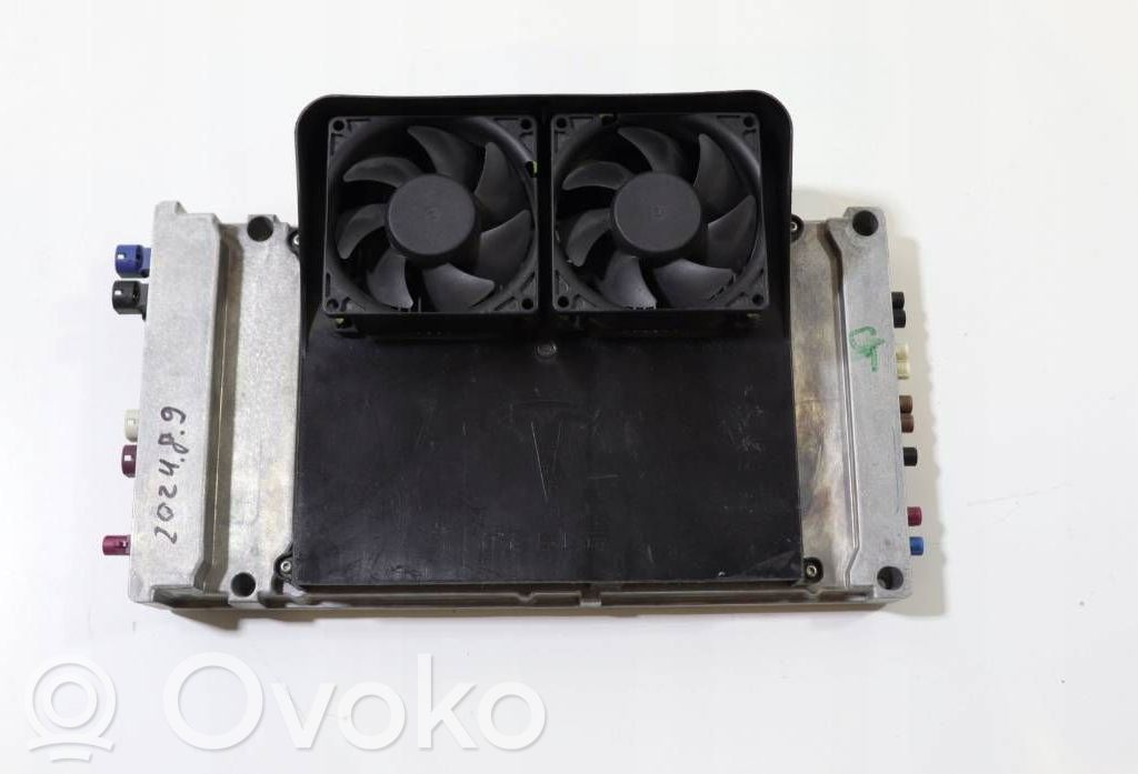 Tesla Model S Other devices 