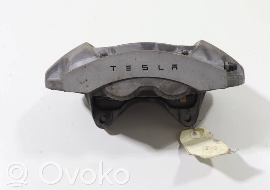 Tesla Model 3 Передний суппорт 