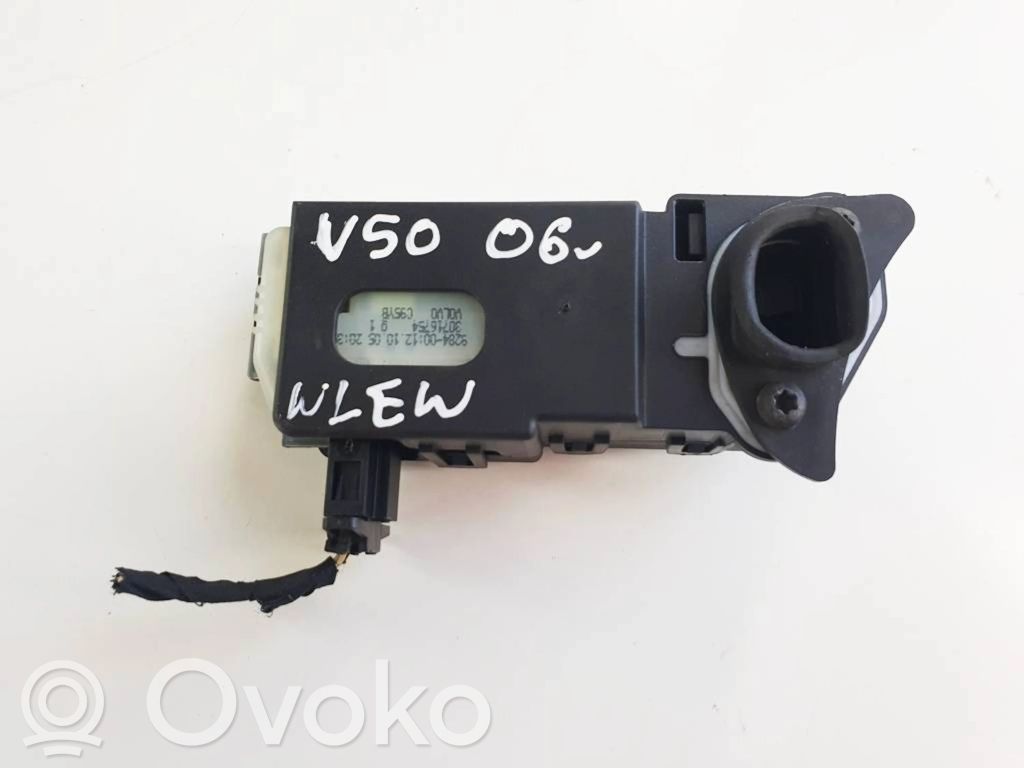 Volvo V50 Fuel tank cap lock 