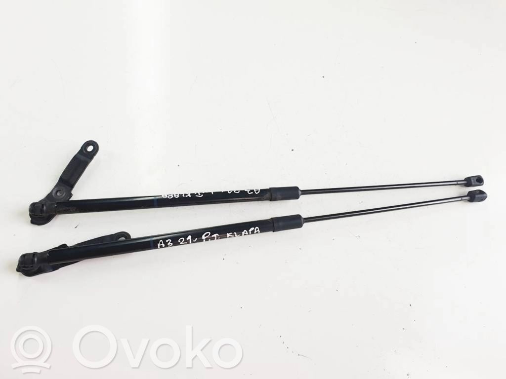 Shock absorber/damper mounting bracket