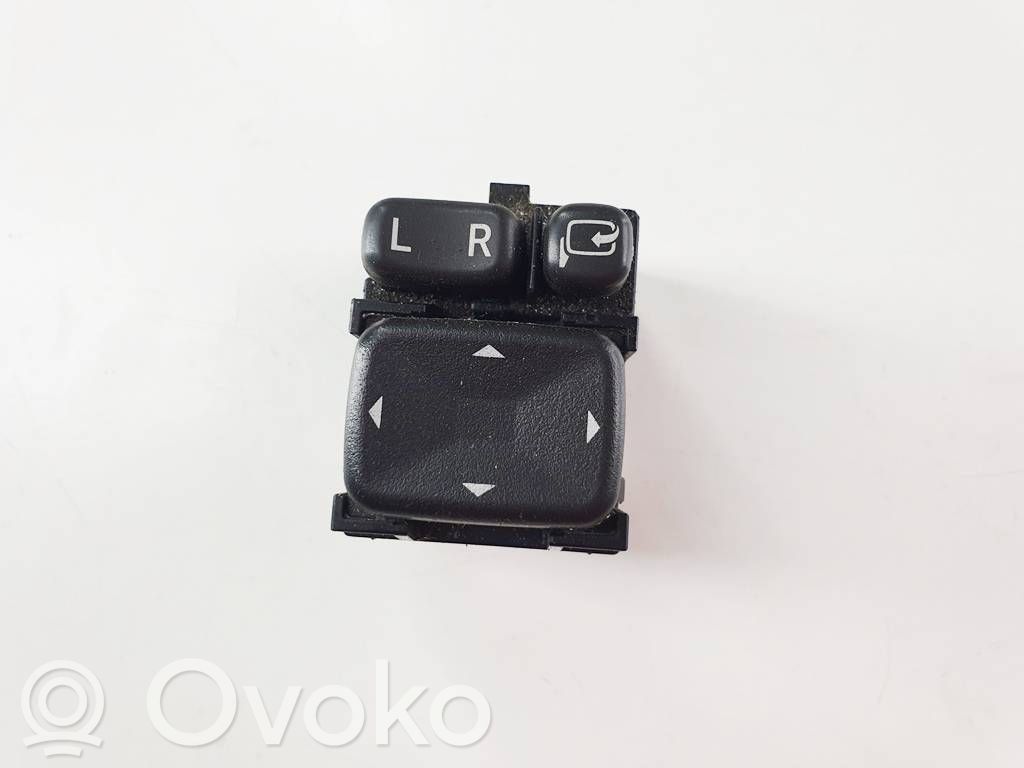 Isuzu D-Max Wing mirror switch 