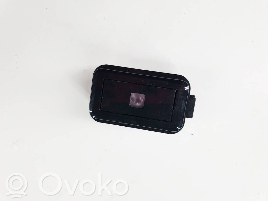 Peugeot 508 II Rear seat light 