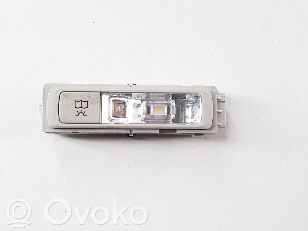 Mercedes-Benz C W205 Lampka podsufitki tylna 