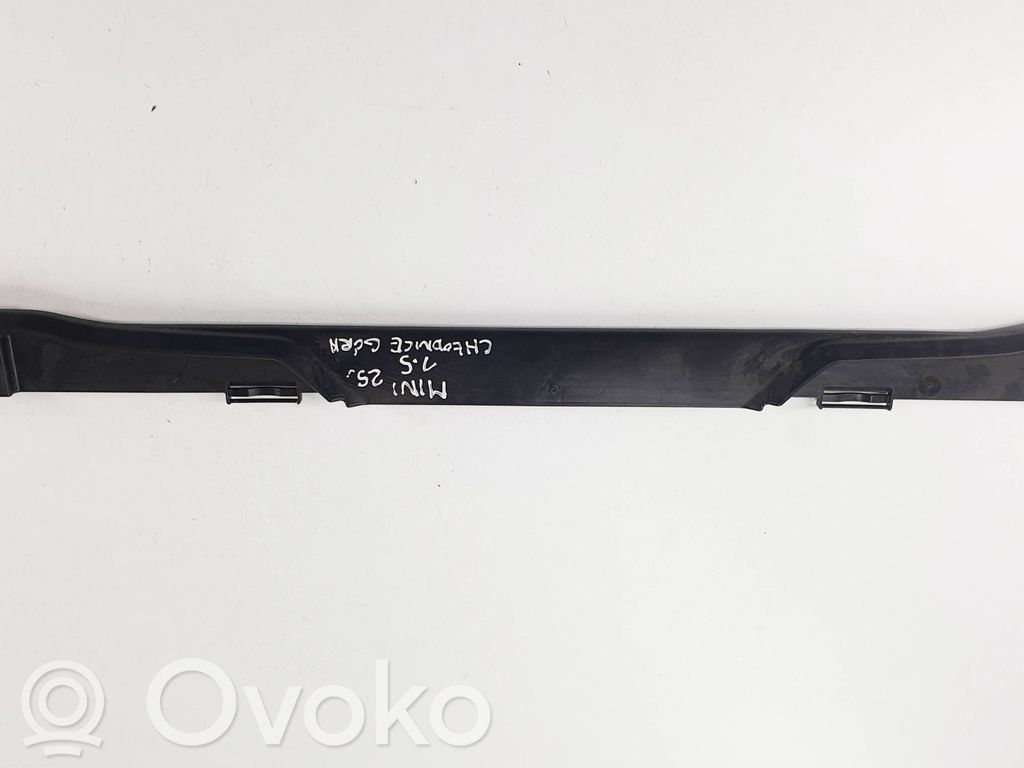Mini F66 Sivujäähdyttimen tuen suojapaneeli 