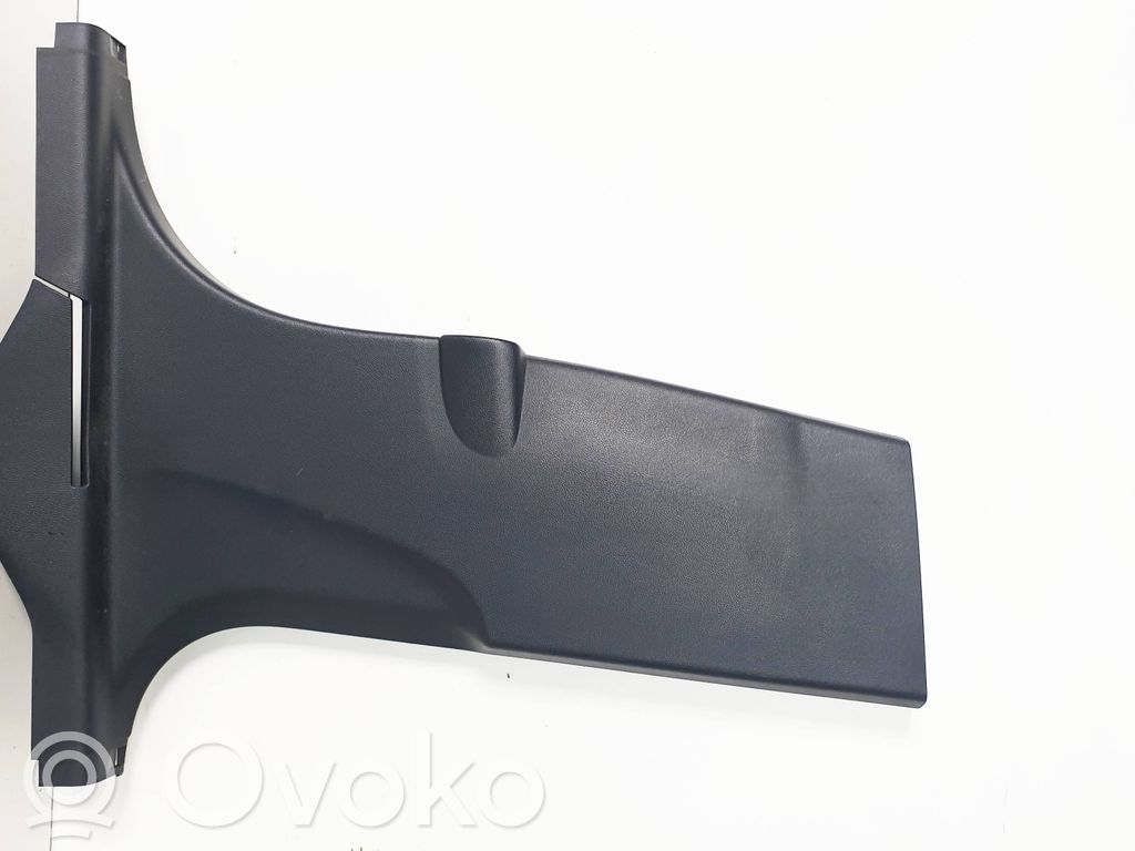 Ford Focus Pilar (B) (inferior) 