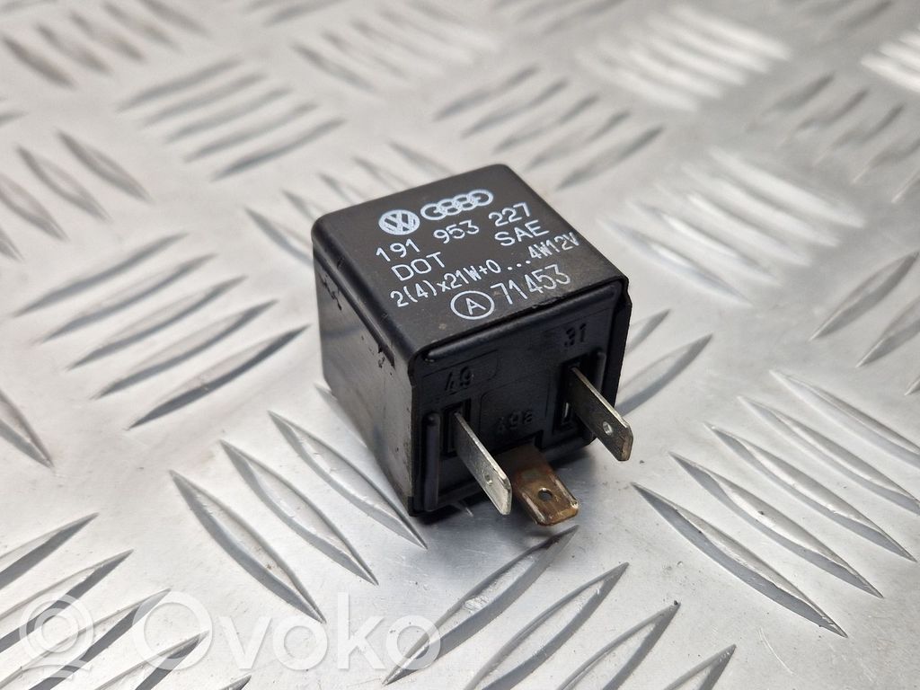 Audi 80 90 B3 Muu rele 