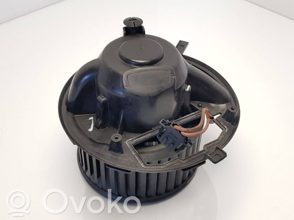 Volkswagen Golf V Mazā radiatora ventilators 
