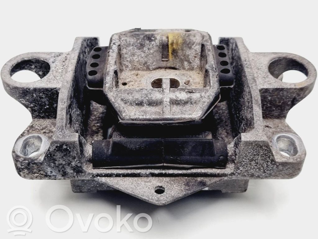 Jaguar X-Type Gearbox mount 